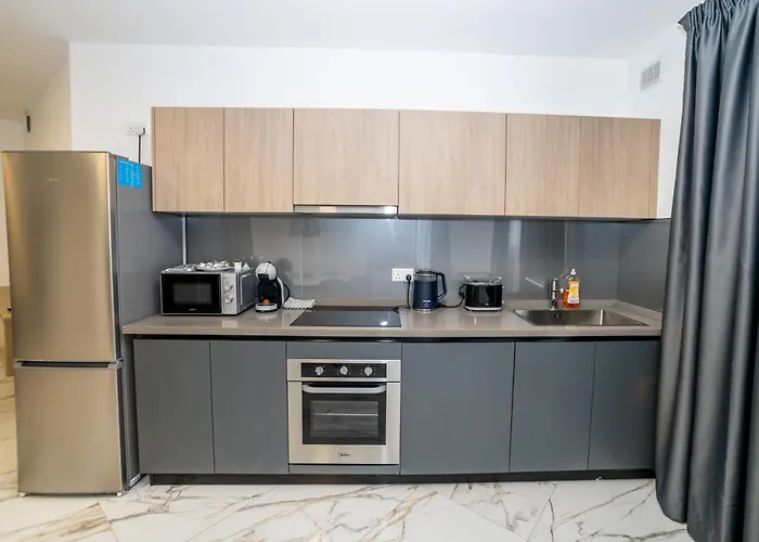 Lägenhet Modern 2-bedroom With Terrace - By Hostmt St. Paul's Bay