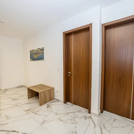 Charming 2-bedroom, 2-bathroom In Malta St. Paul's Bay